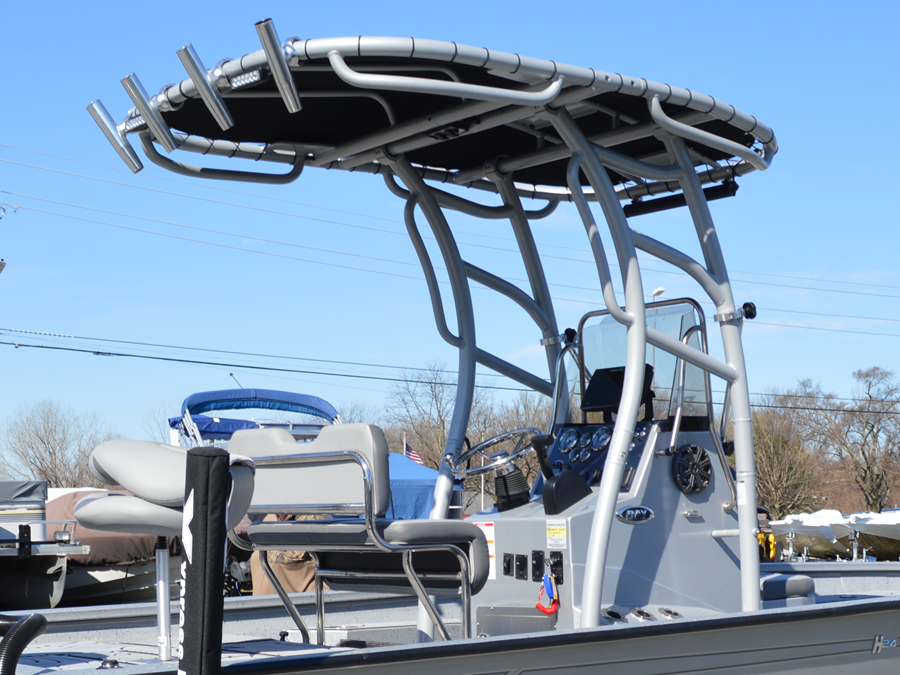 2020 Xpress H24 Bay with a SG900 boat t-top, photo 3 of 4