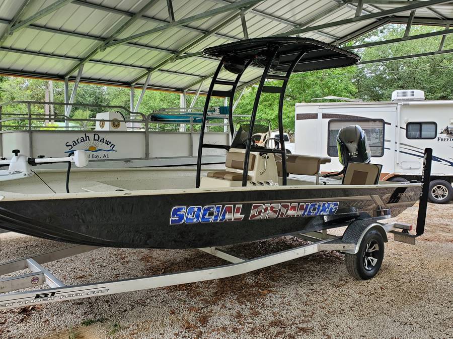 2020 Xpress XP20 CC with a SG300 boat t-top, photo 2 of 6