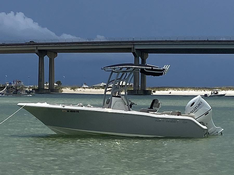 2021 Key West 203 FS with a SG900 boat t-top, photo 2 of 7