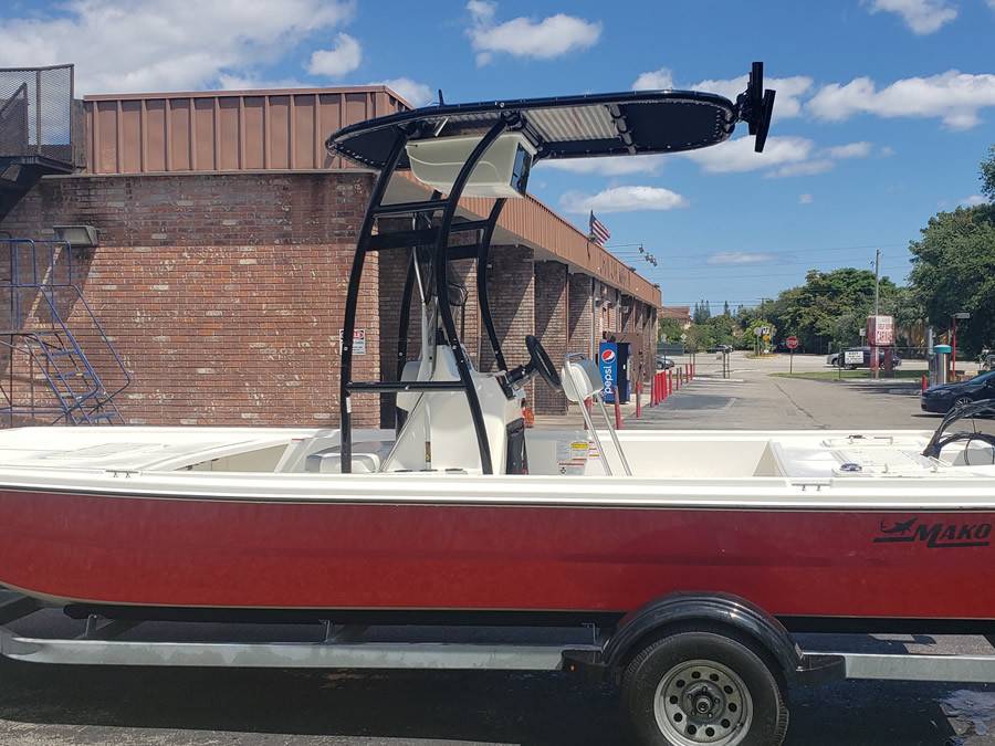 2021 Mako Skiff 19ft with a SG300 boat t-top, photo 2 of 7