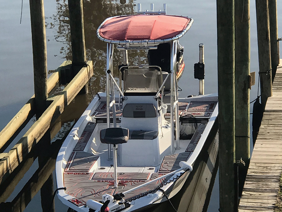 2021 Xpress X24 Bay with a SG600 boat t-top, photo 2 of 2