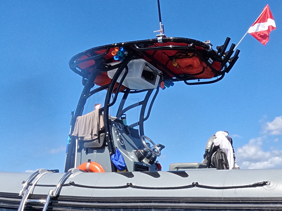 2022 Zodiac Pro 750 with a SG900 boat t-top, photo 2 of 5